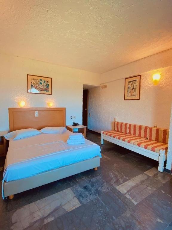 Karteros Hotel エクステリア 写真