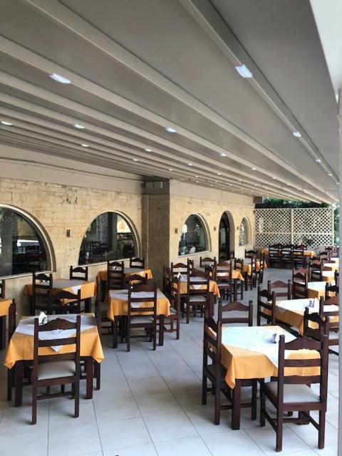 Karteros Hotel エクステリア 写真